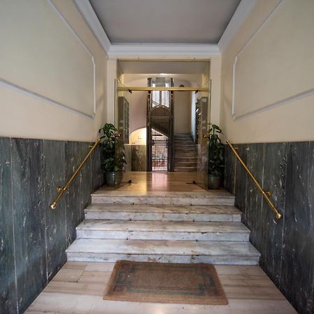 Benny Gold - Domus Romano Buitenkant foto